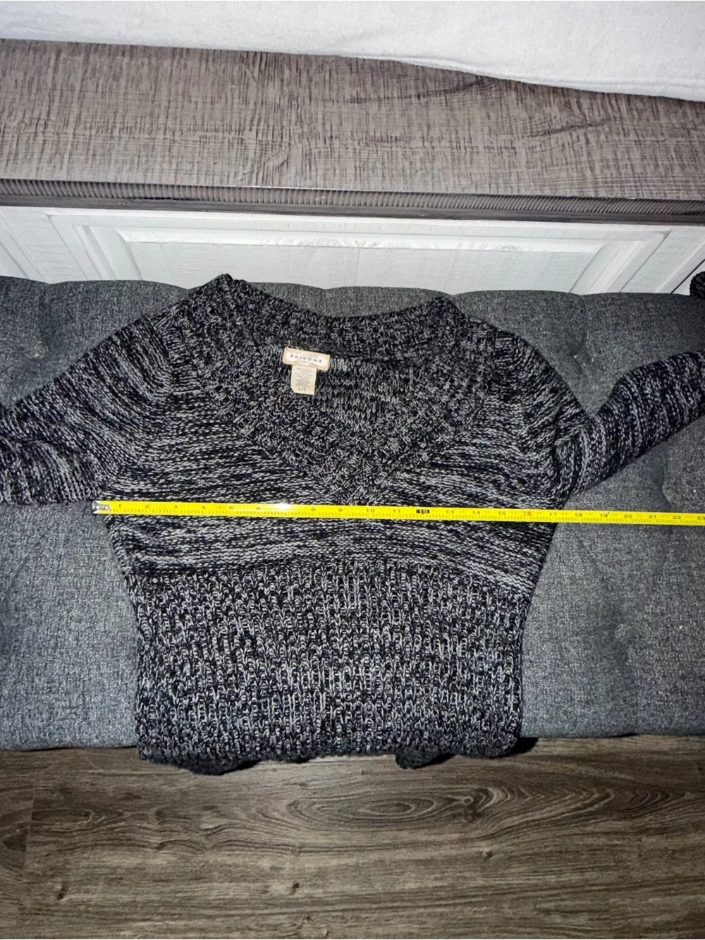 Arizona Jean Company Women's V-Neck Marled Sweater - Black, Gray size large